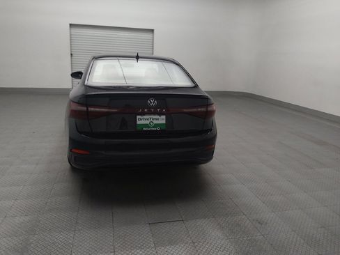 Used 2025 Volkswagen Jetta Sport image 6