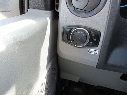 Used 2021 Ford E-350 and Econoline 350 Super Duty RWD image 33