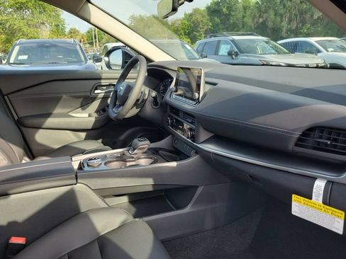 New 2026 Nissan Rogue Dark Armor AWD/4WD image 33