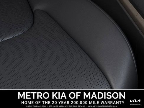 New 2026 Kia Carnival LXS image 24