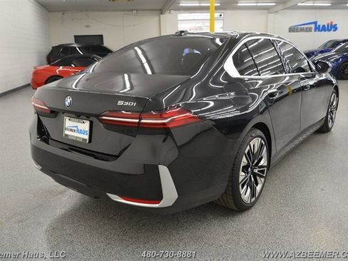 Used 2024 BMW 530i w/ M Sport Package image 10
