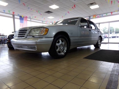 Used 1997 Mercedes-Benz S 320 image 2