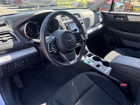 Used 2019 Subaru Outback 2.5i Premium image 10