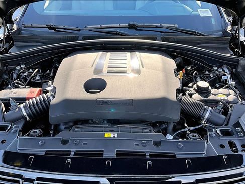 New 2026 Land Rover Range Rover Velar Dynamic SE image 12