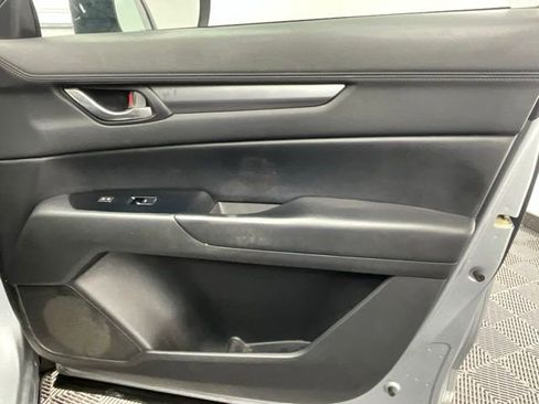 Used 2019 MAZDA CX-5 Touring image 9