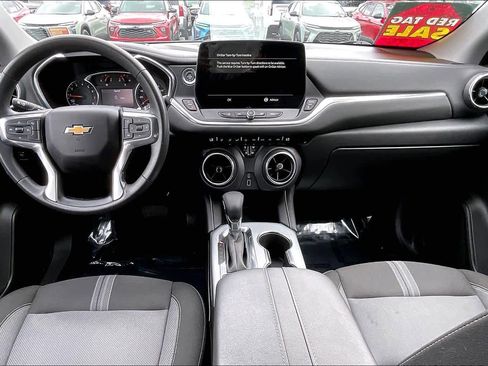 Used 2023 Chevrolet Blazer LT image 15