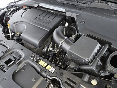 New 2026 Land Rover Range Rover Evoque S image 19