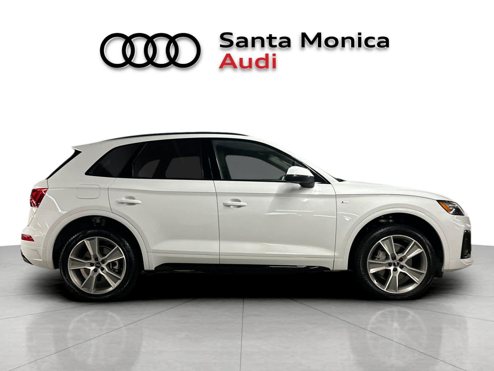 Used 2025 Audi Q5 2.0T Premium w/ Convenience Plus Package AWD/4WD image 8