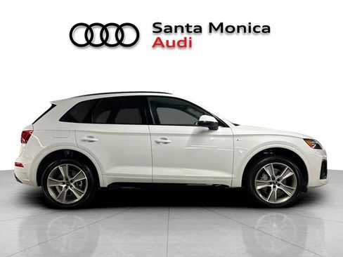Used 2025 Audi Q5 2.0T Premium w/ Convenience Plus Package AWD/4WD image 8