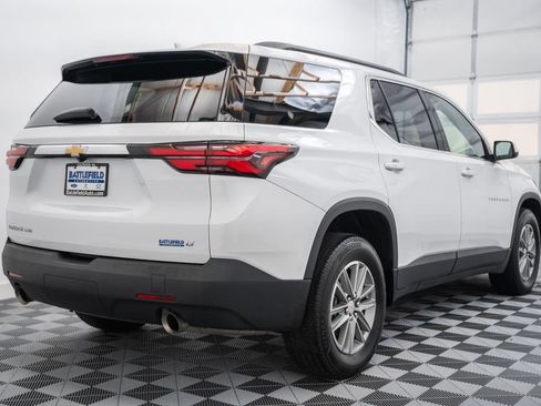 Used 2023 Chevrolet Traverse LT AWD/4WD image 7