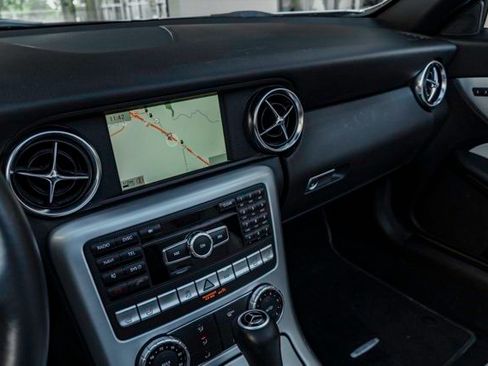 Used 2014 Mercedes-Benz SLK 350 image 15