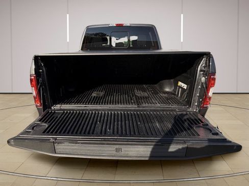 Used 2019 Ford F150 XLT w/ Equipment Group 302A Luxury AWD/4WD image 17