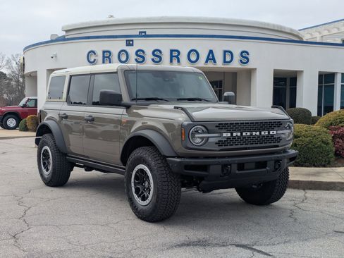New 2026 Ford Bronco Badlands image 1
