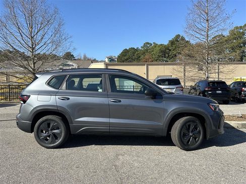 New 2026 Volkswagen Taos S image 31