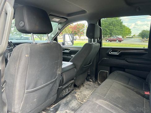 Used 2024 Chevrolet Silverado 2500 LT w/ Convenience Package AWD/4WD image 17