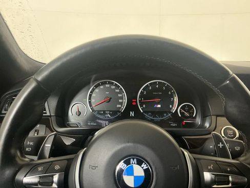 Used 2014 BMW M5 RWD image 10