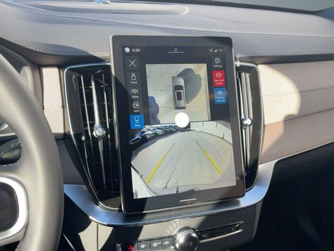 New 2026 Volvo XC90 B6 Plus w/ Protection Package Premier image 23