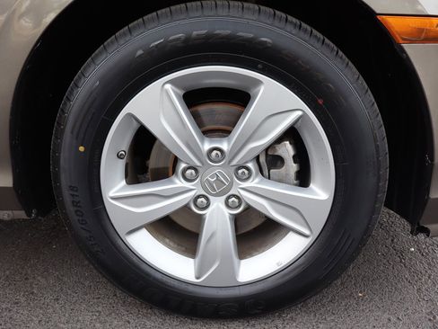 Used 2018 Honda Odyssey EX-L image 45