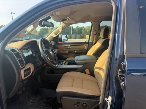 Used 2019 RAM 1500 Big Horn AWD/4WD image 3
