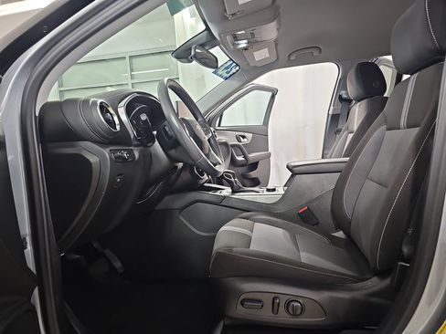 Used 2024 Chevrolet Blazer LT w/ Convenience Package FWD image 19