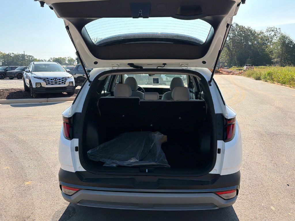 Certified 2026 Hyundai Tucson SE FWD image 18