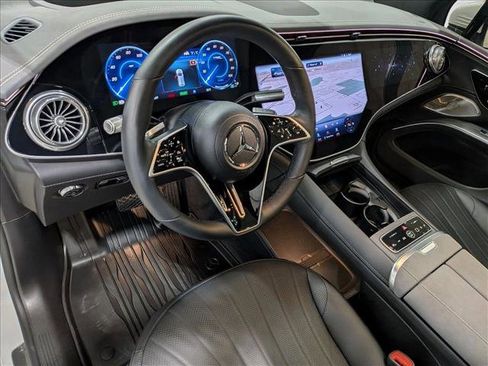 Used 2023 Mercedes-Benz EQS 580 4MATIC SUV image 10