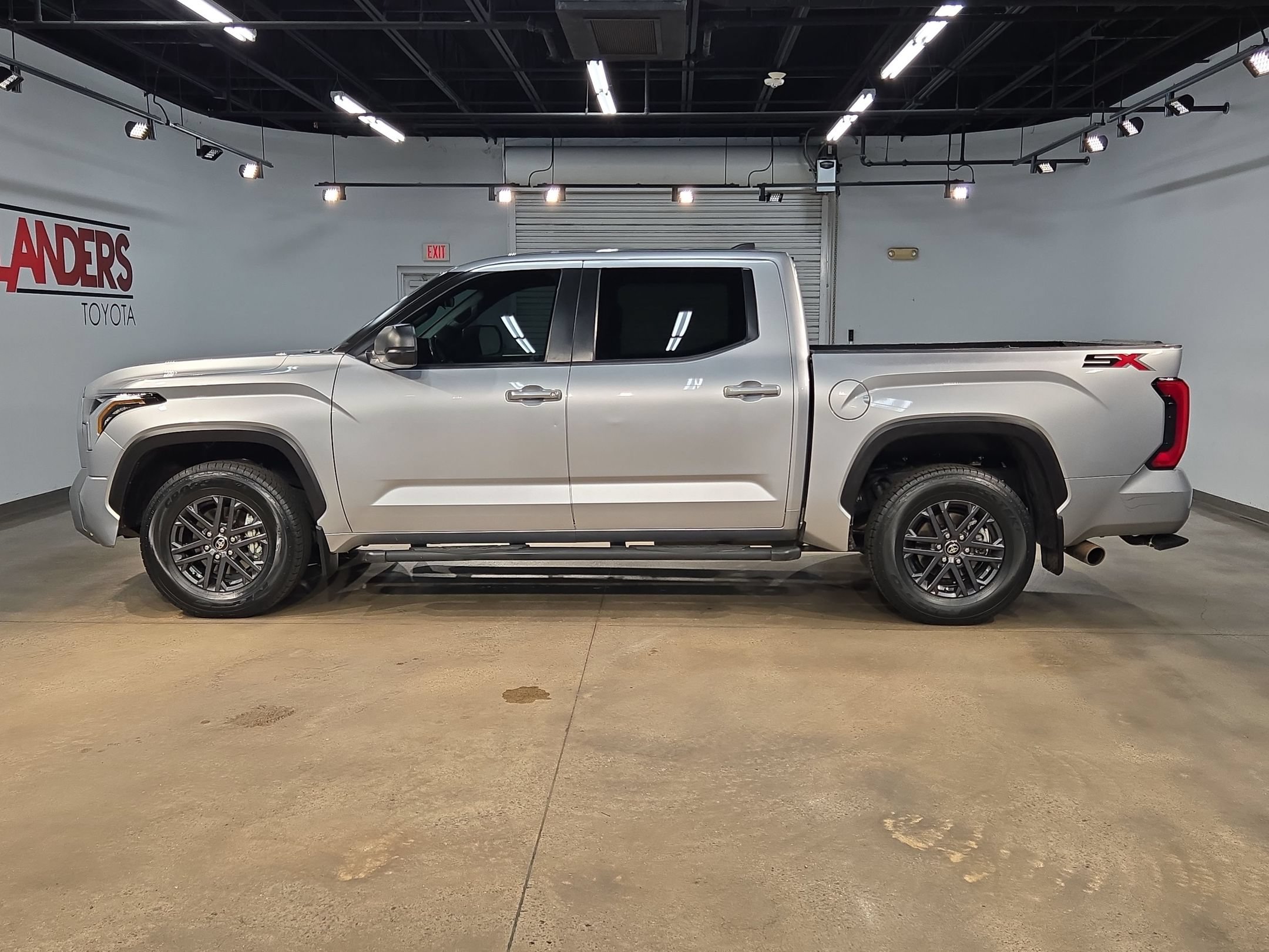 Used 2025 Toyota Tundra SR5 w/ SX Package RWD image 4