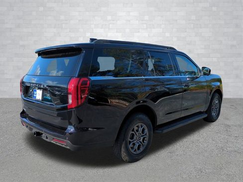 New 2025 Ford Expedition Active image 4