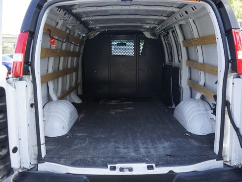 Used 2021 Chevrolet Express 2500 w/ Driver Convenience Package image 21