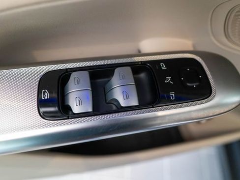 Certified 2023 Mercedes-Benz GLC 300 4MATIC image 19