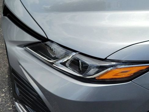 Used 2024 Toyota Camry LE FWD image 11
