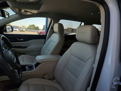 Used 2023 GMC Acadia Denali AWD/4WD image 10