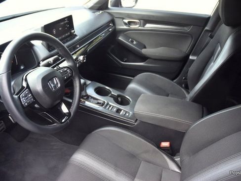 Certified 2026 Honda Civic Sport image 8