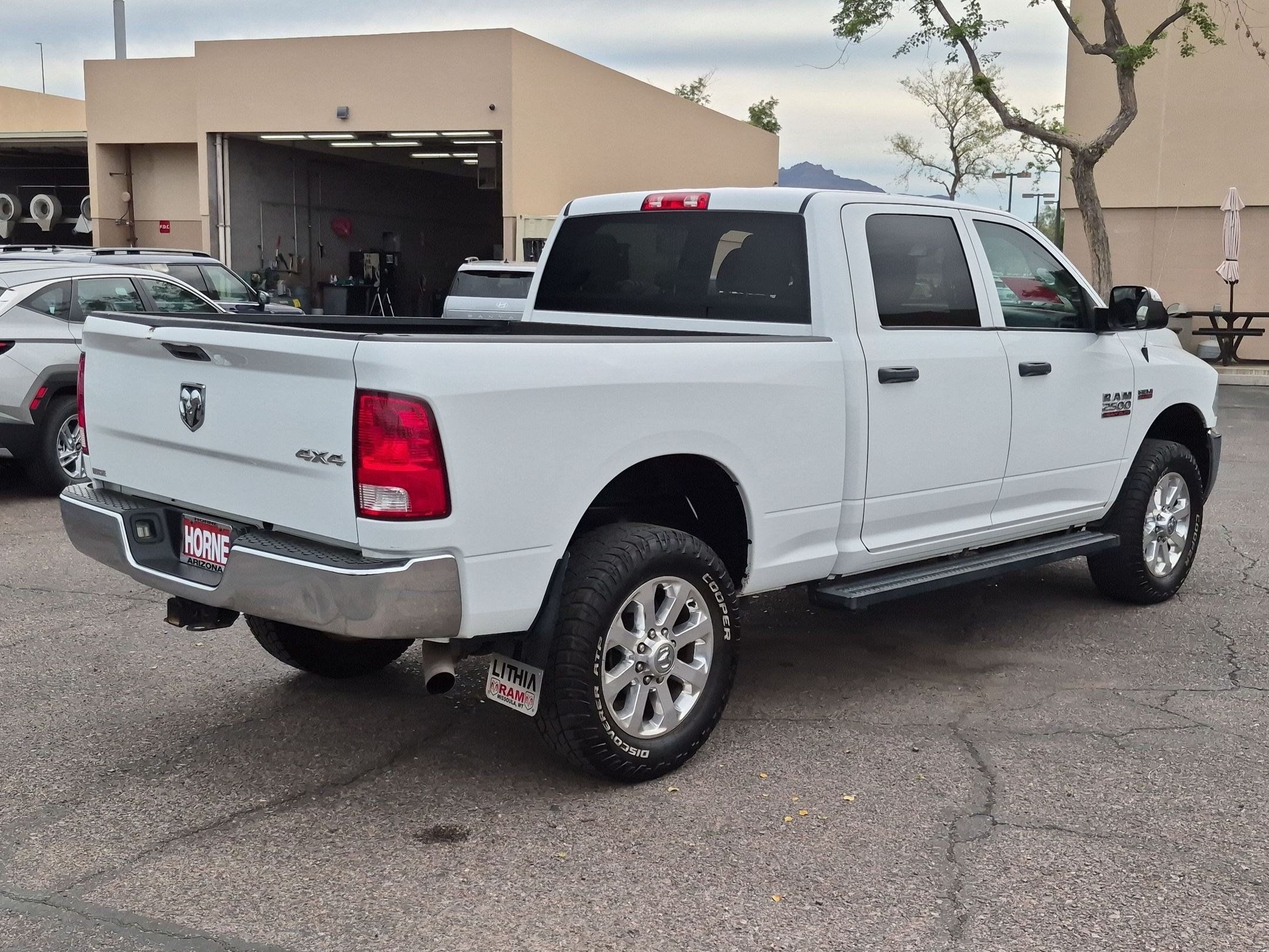Used 2018 RAM 2500 Tradesman w/ Chrome Appearance Group AWD/4WD image 5