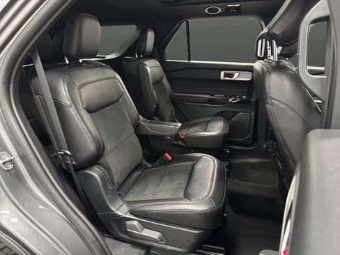 Used 2023 Ford Explorer ST-Line AWD/4WD image 31