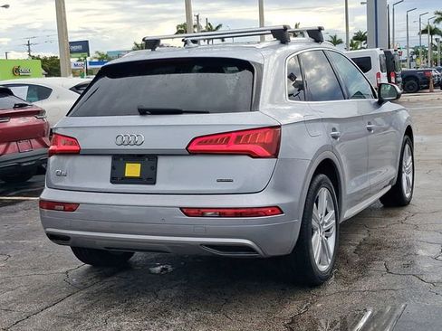 Used 2019 Audi Q5 2.0T Premium Plus w/ Premium Plus Package AWD/4WD image 4