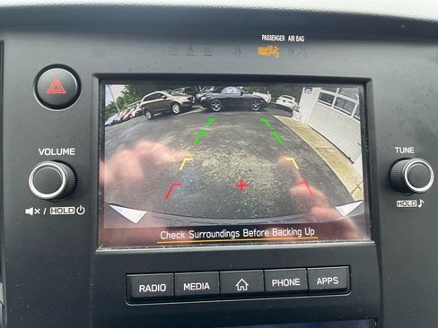 Used 2023 Subaru Outback AWD/4WD image 9