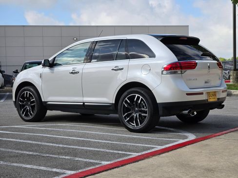 Used 2012 Lincoln MKX FWD image 5
