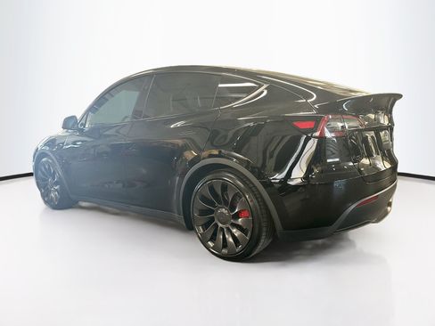 Used 2023 Tesla Model Y Performance AWD/4WD image 5