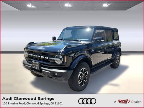 Used 2024 Ford Bronco Outer Banks AWD/4WD image 1