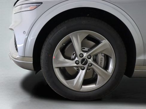 New 2026 Genesis GV70 2.5T Advanced AWD/4WD image 3