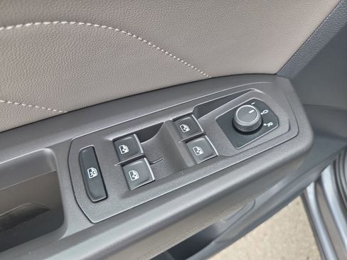 Used 2022 Volkswagen Atlas SE w/ Panoramic Sunroof Package AWD/4WD image 19
