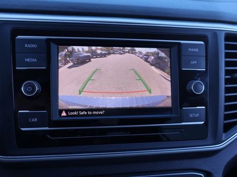 Used 2018 Volkswagen Atlas S image 25