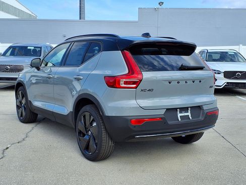 New 2026 Volvo XC40 B5 Ultra w/ Protection Package Premier image 5