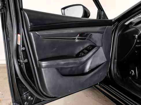 Used 2021 MAZDA MAZDA3 s image 38