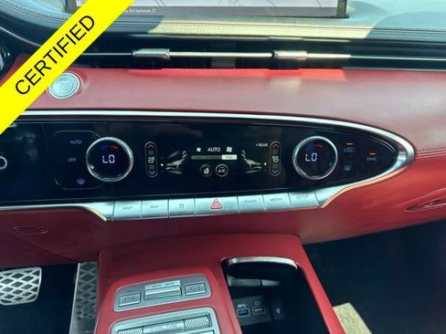 Used 2022 Genesis GV70 3.5T Sport w/ Sport Advanced Package AWD/4WD image 12