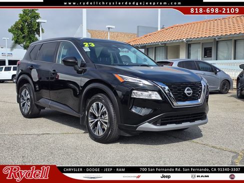 Used 2023 Nissan Rogue SV FWD image 1