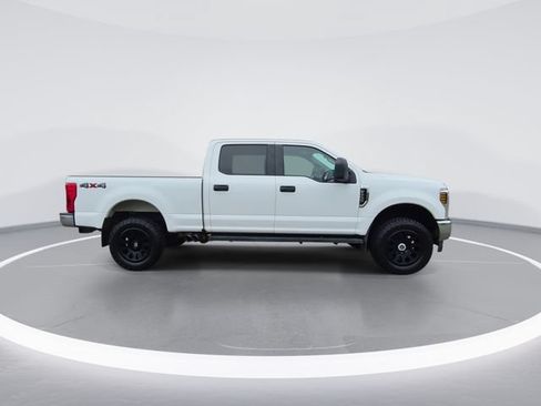 Used 2018 Ford F250 XL w/ XL Value Package AWD/4WD image 9