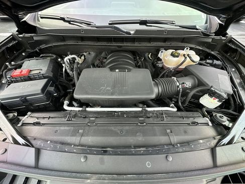 Used 2023 Chevrolet Tahoe Z71 w/ Luxury Package image 26