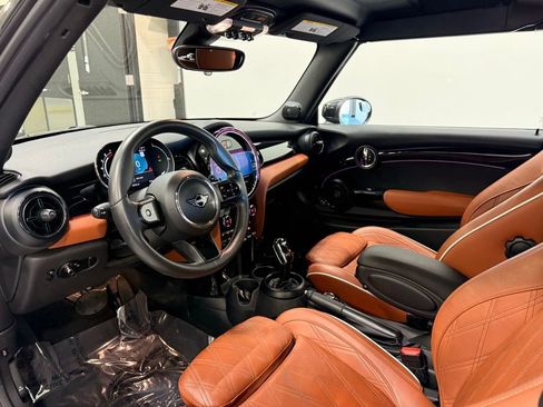 Certified 2023 MINI Cooper S w/ Signature Upholstery Package image 9
